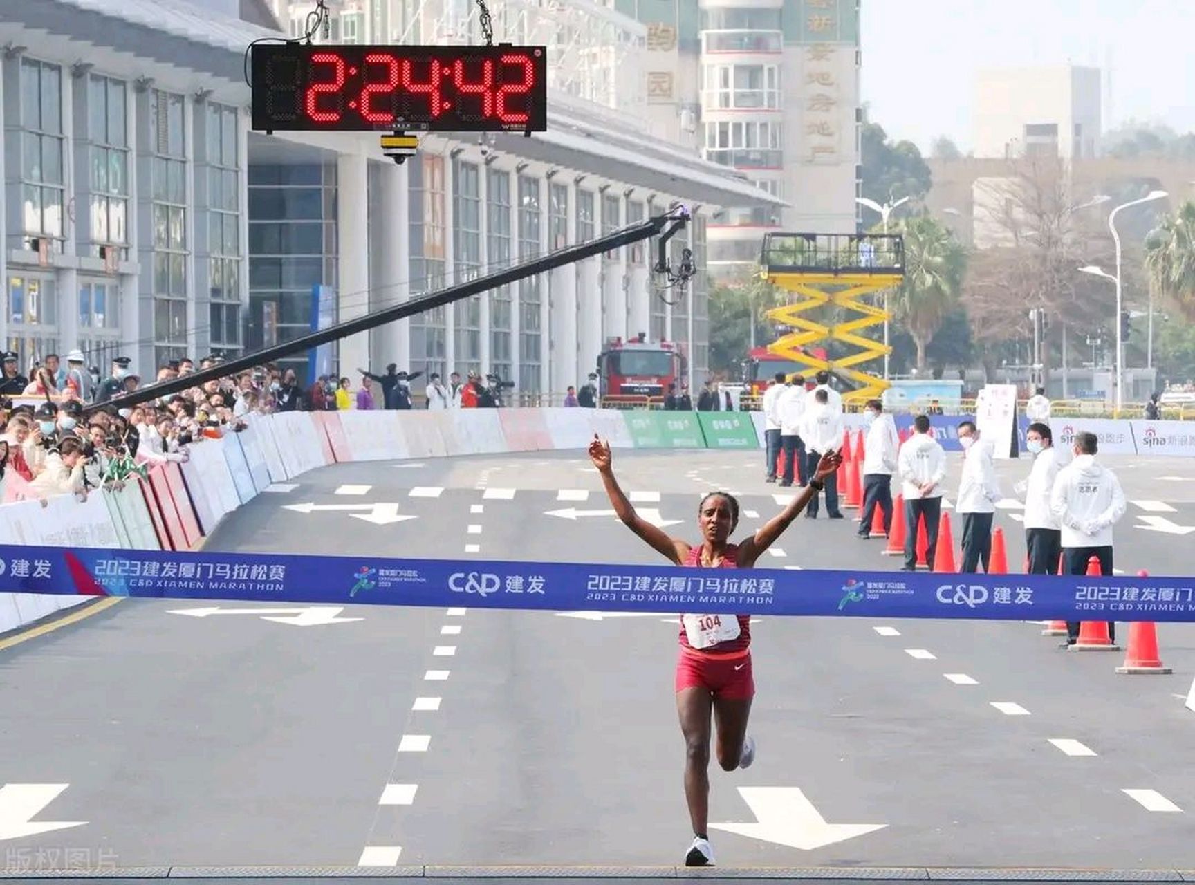 非洲选手创造奇迹登上领奖台(非洲选手创造奇迹登上领奖台是哪一集)