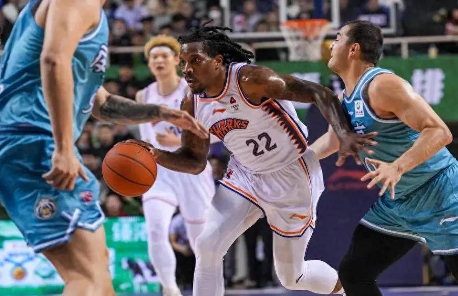 od体育直播-球员技术纷纷绽放，赛场上震撼表现