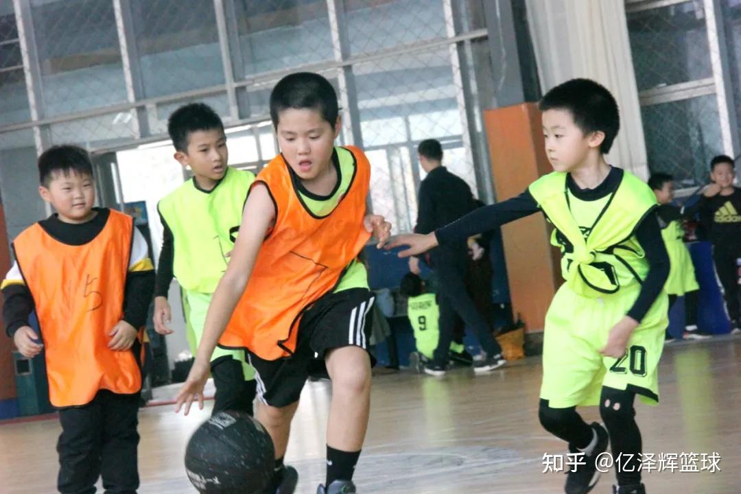 包含千钧一发之际，球员展现出色技术的词条