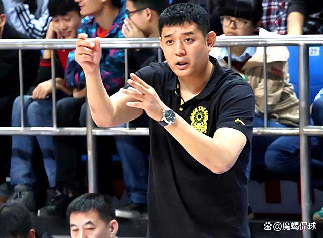 篮球名宿担任青年训练营教练,传承经验 篮球名宿担任青年训练营教练,传承经验