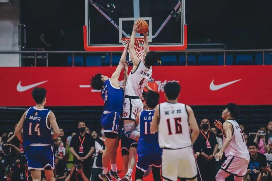 od体育下载-刹那间的奇迹发生，球队成功逆袭的简单介绍