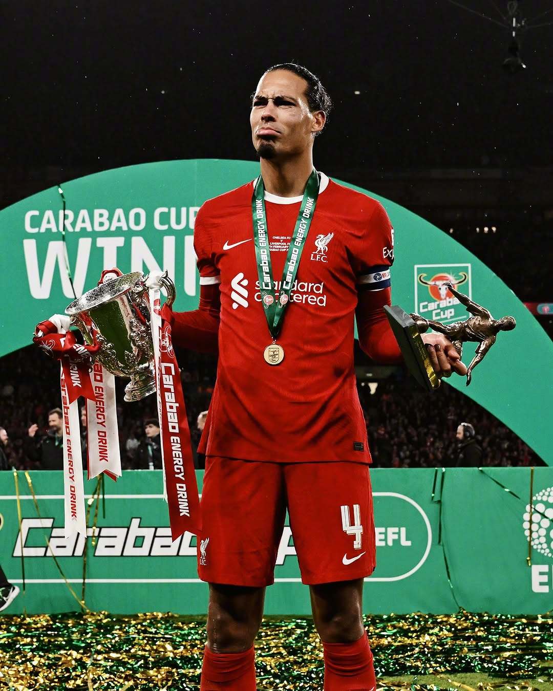 包含利物浦主帅批评球队防守不力需改进的词条