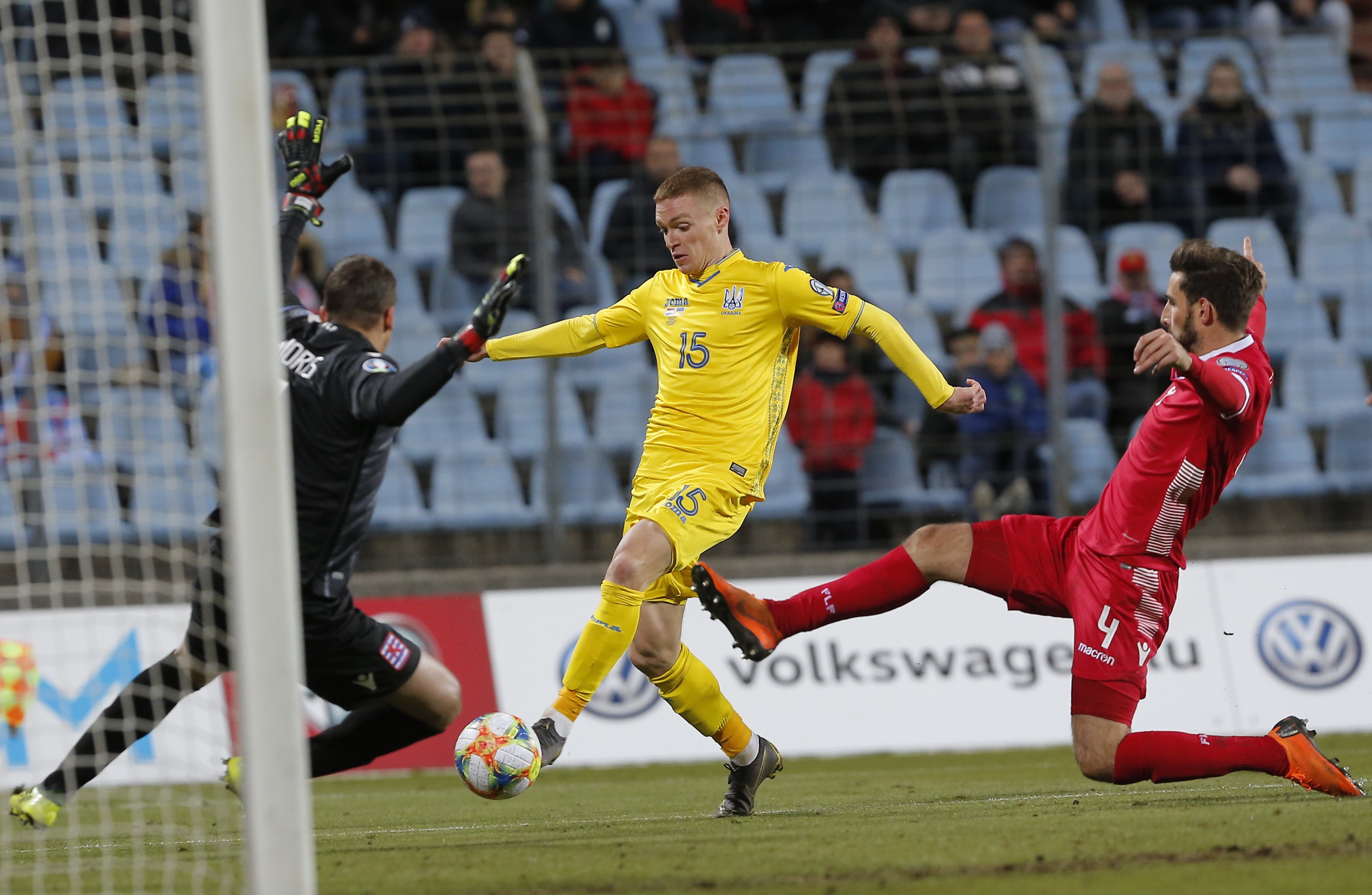 od体育链接-玻利维亚队在与卢森堡队的比赛中晋级欧锦赛