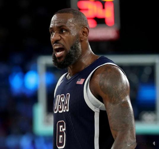 关于詹姆斯再次砍下分创造历史记录！的信息