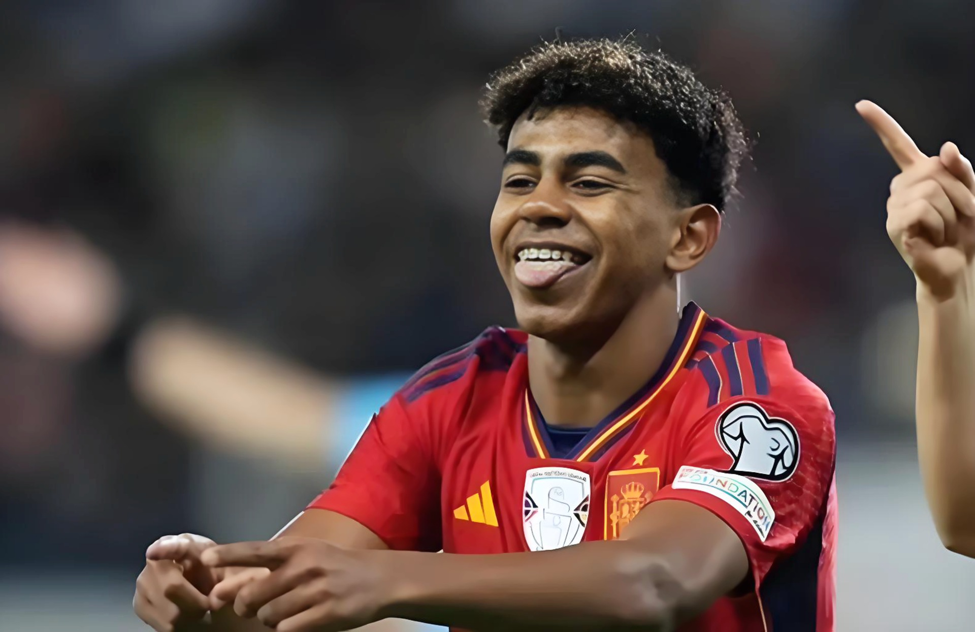 od体育竞技-鲁尼现身推广活动，获赞为英格兰传奇的简单介绍