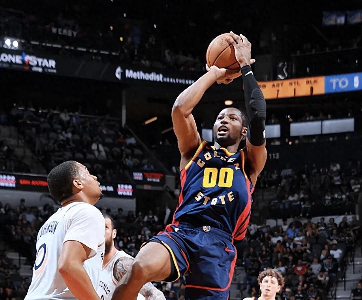 猛龙力克马刺,取得常规赛首胜 猛龙力克马刺,取得常规赛首胜