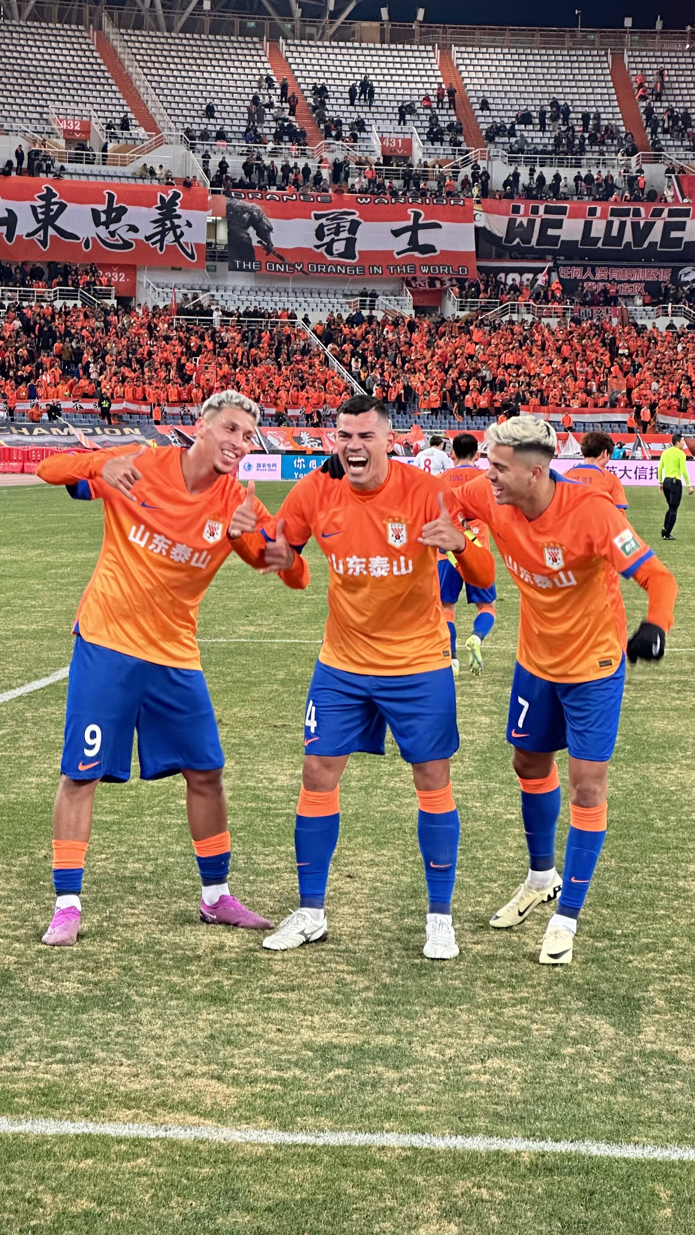 包含外援强势表现,助球队连克对手的词条 包含外援强势表现,助球队连克对手的词条